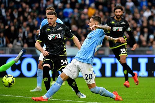 Total Betting Guide: Master Over/Under Bets